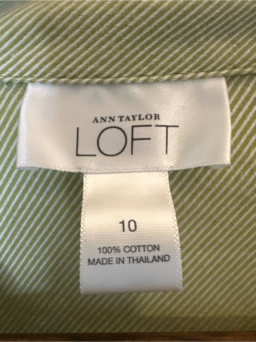 LOFT Ann Taylor Green Pinstripe Button Front Cotton Shirt Size 10 - Picture 4 of 8